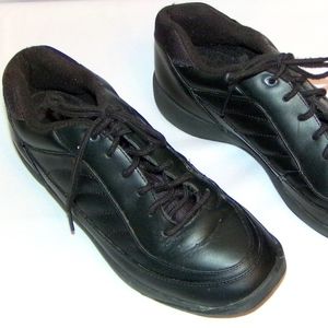easy spirit jumper walking shoes
